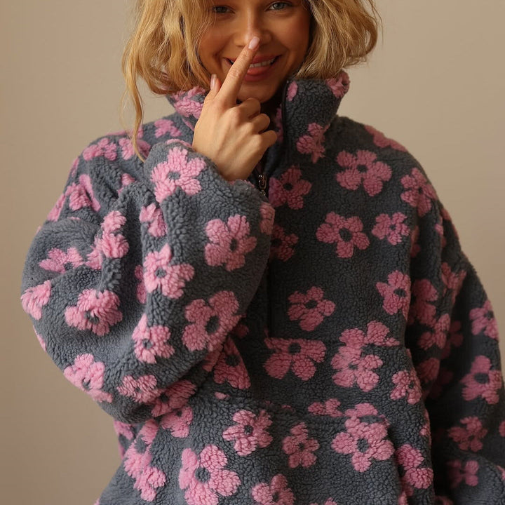 Daisy – Luxe Fleece Comfort Bloom