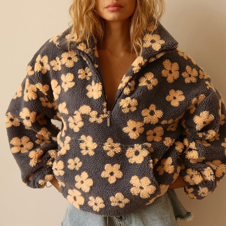 Daisy – Luxe Fleece Comfort Bloom